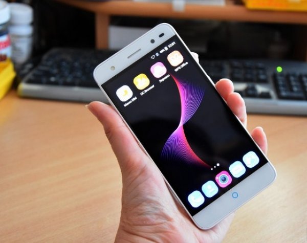 ZTE Blade V7 Lite 600x475
